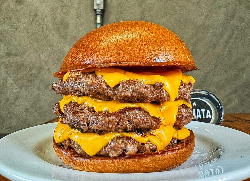 Logo de Mega Burguer